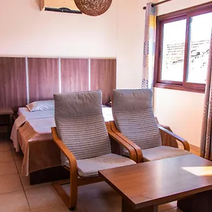  Apartman Lakis Court Ciprus